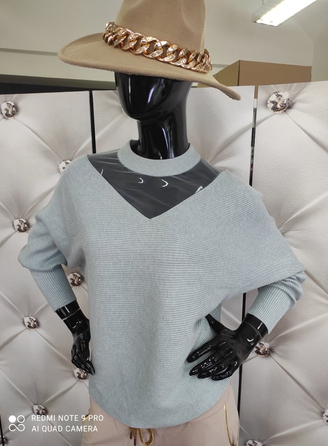 Stylová úpletová halenka světle šedá