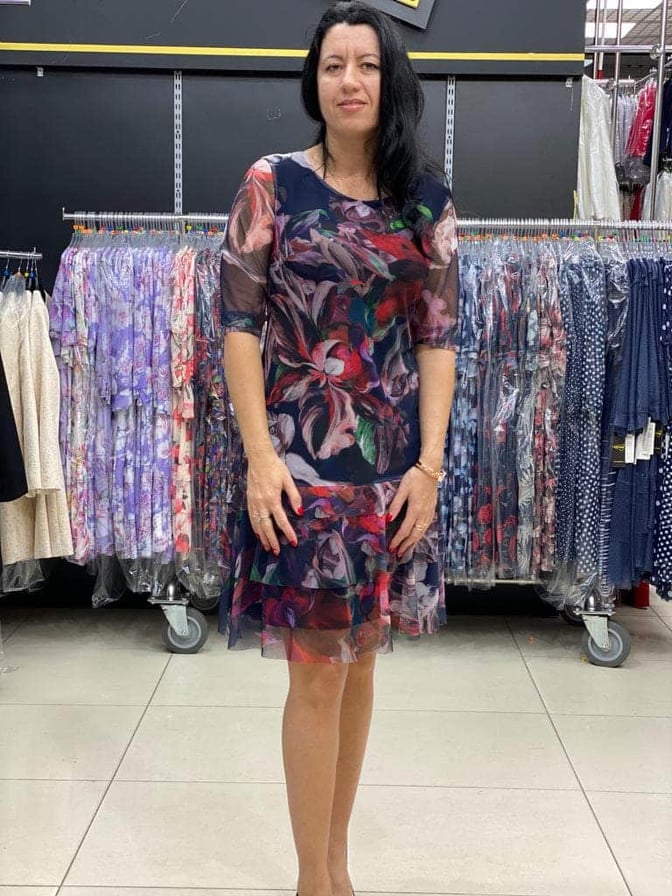 Elegantní šaty Judit tmavě modré s květy