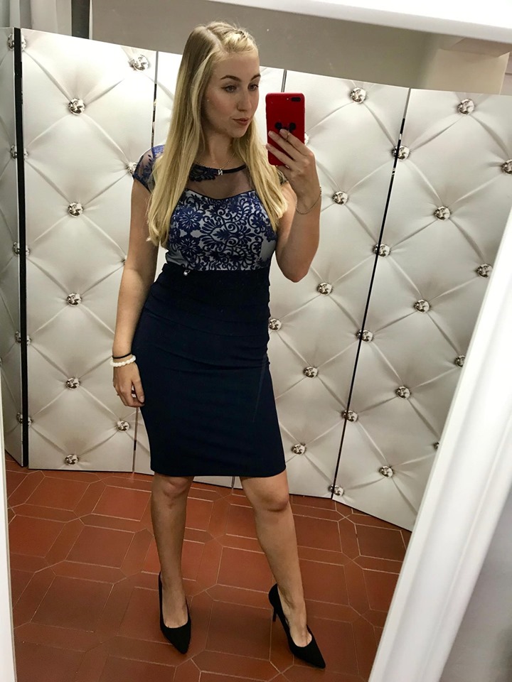 Dámské elegantní šaty Anakonda modrobílé