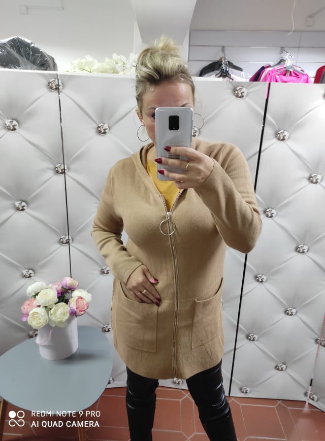 Dámský oversize svetr camel