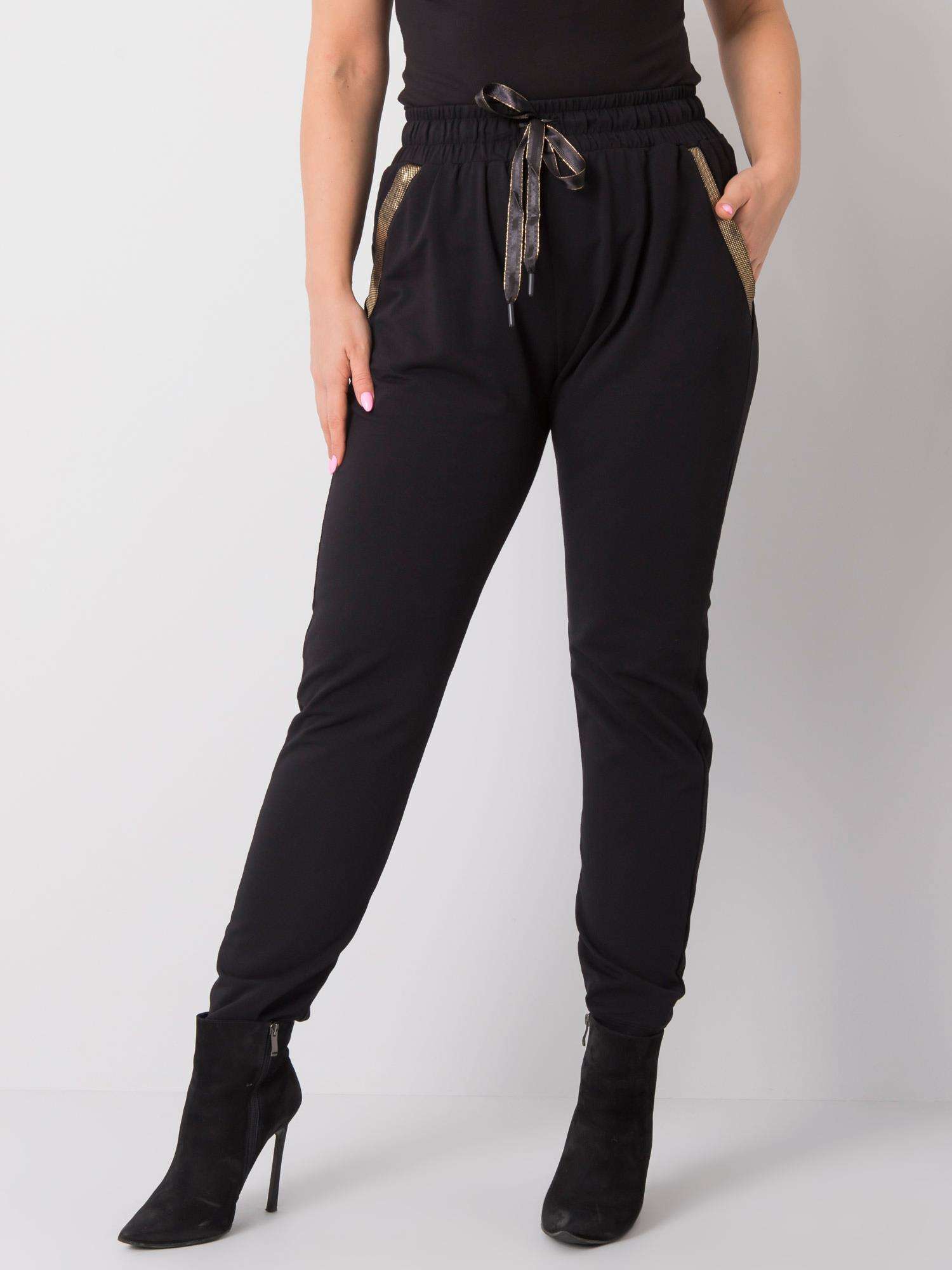 Dámské PLUS SIZE tepláky černé