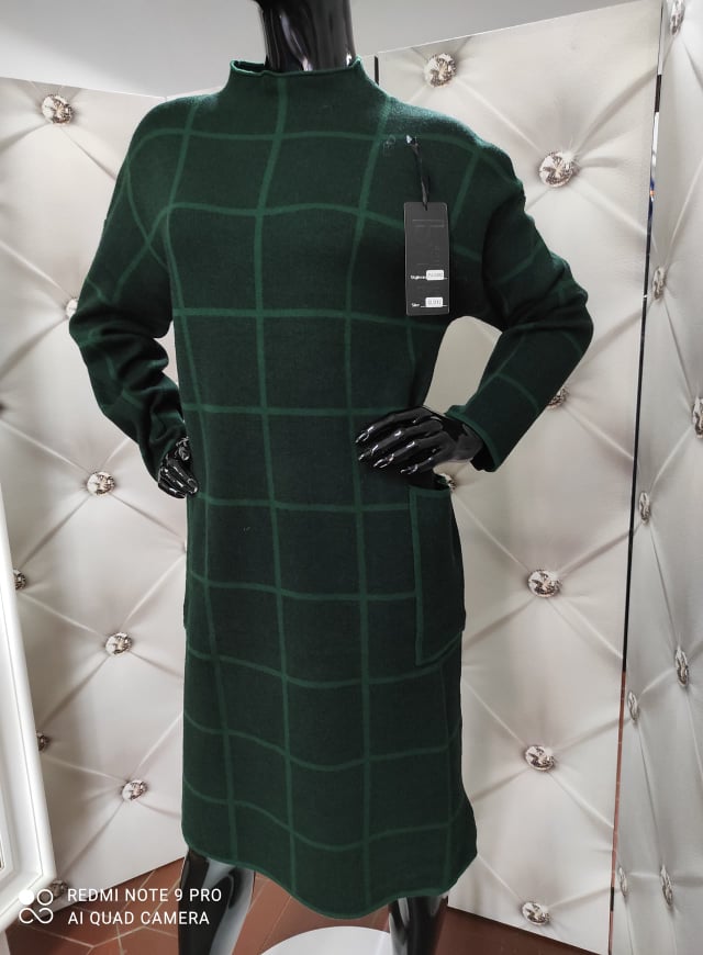 Teplé úpletové dámské PLUS SIZE šaty zelené