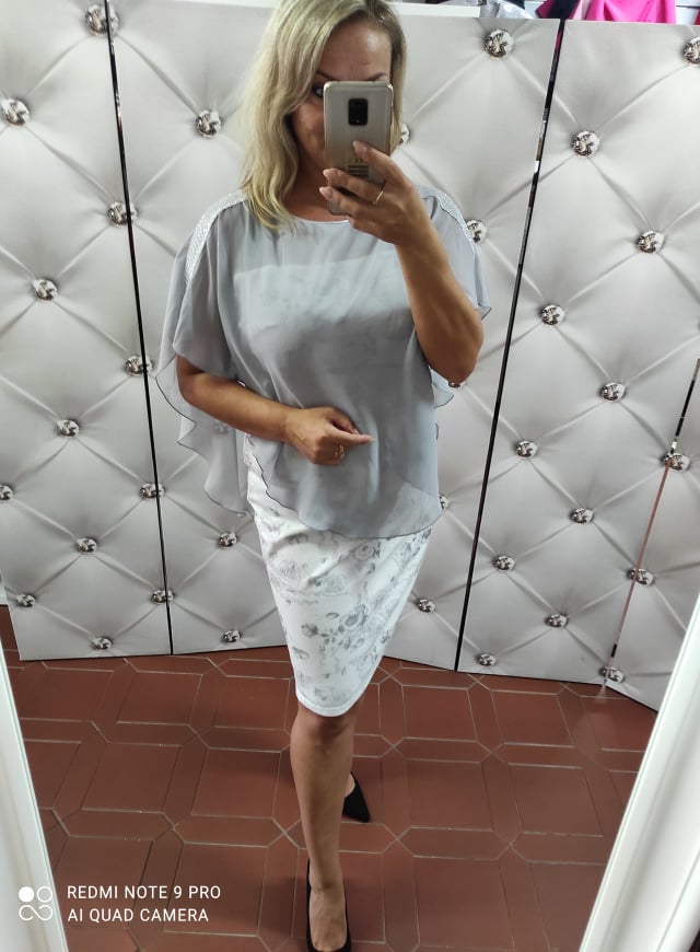 Elegantní dámské šaty CALVADOS šedobílé