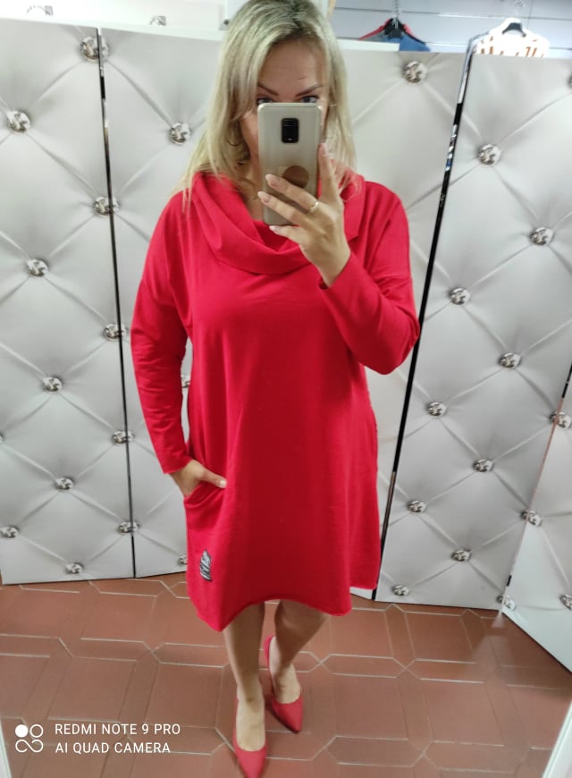 Bavlněné PLUS SIZE šaty červené s velkým límcem