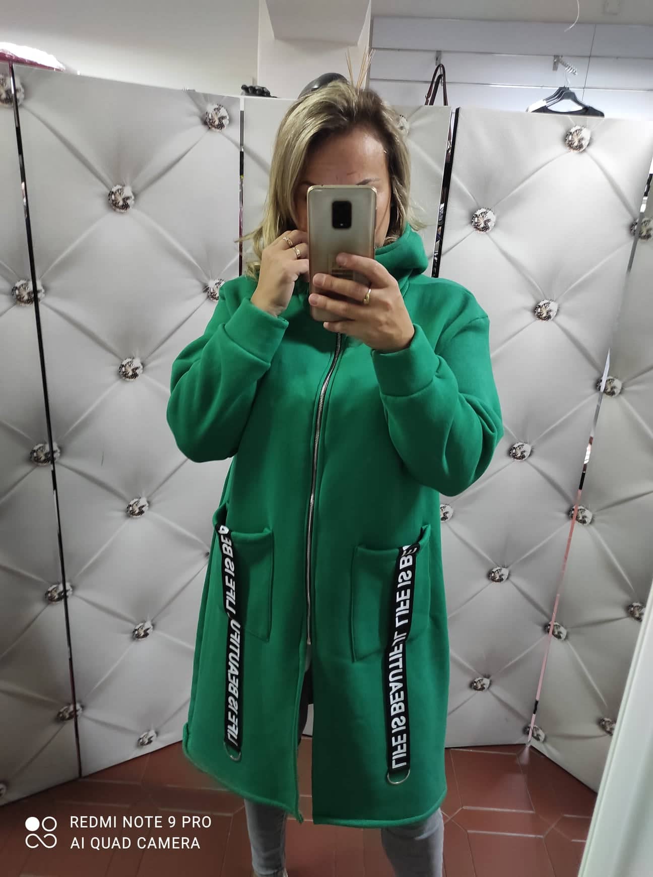 Stylová bavlněná bunda s kapucí zelená