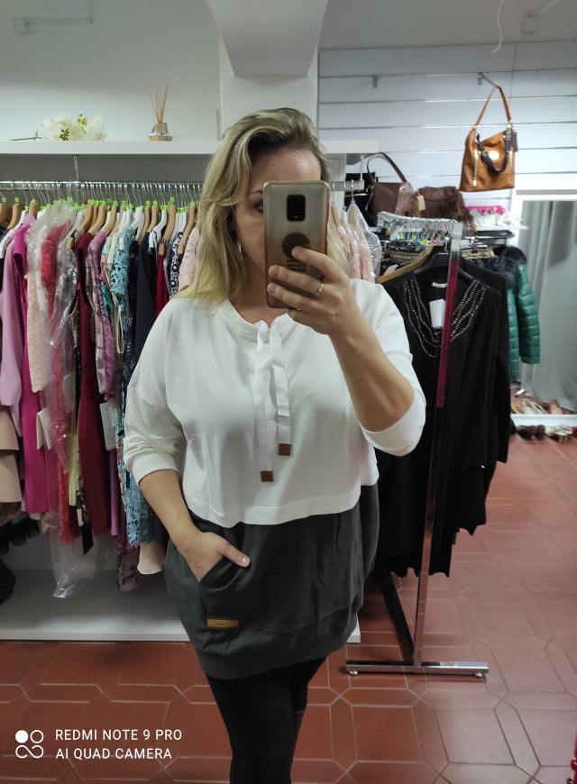 OVESIZE mikina s klokaní kapsou šedá