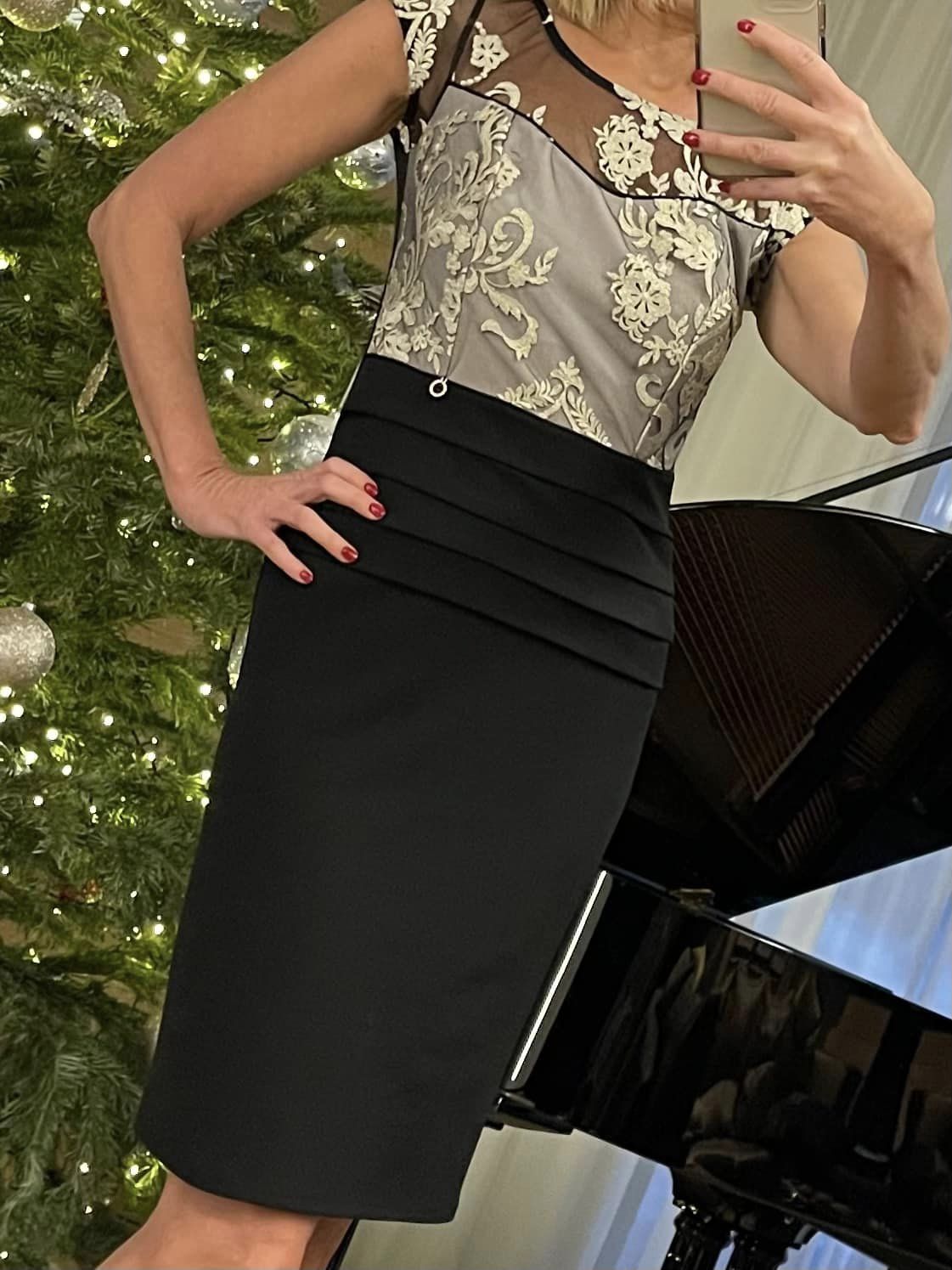 Dámské elegantní šaty Anakonda černozlaté