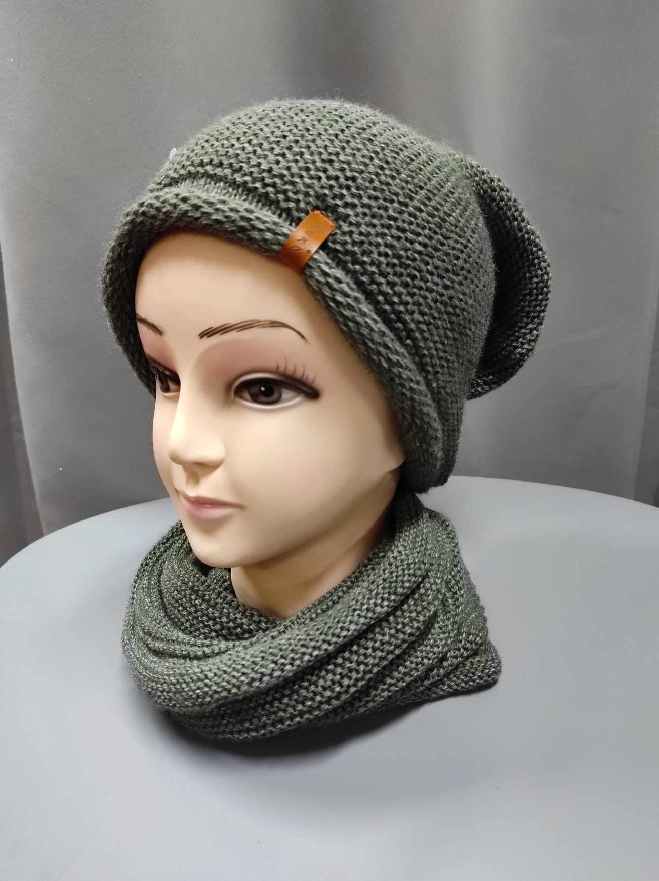Dámský set čepice+tunel olivový
