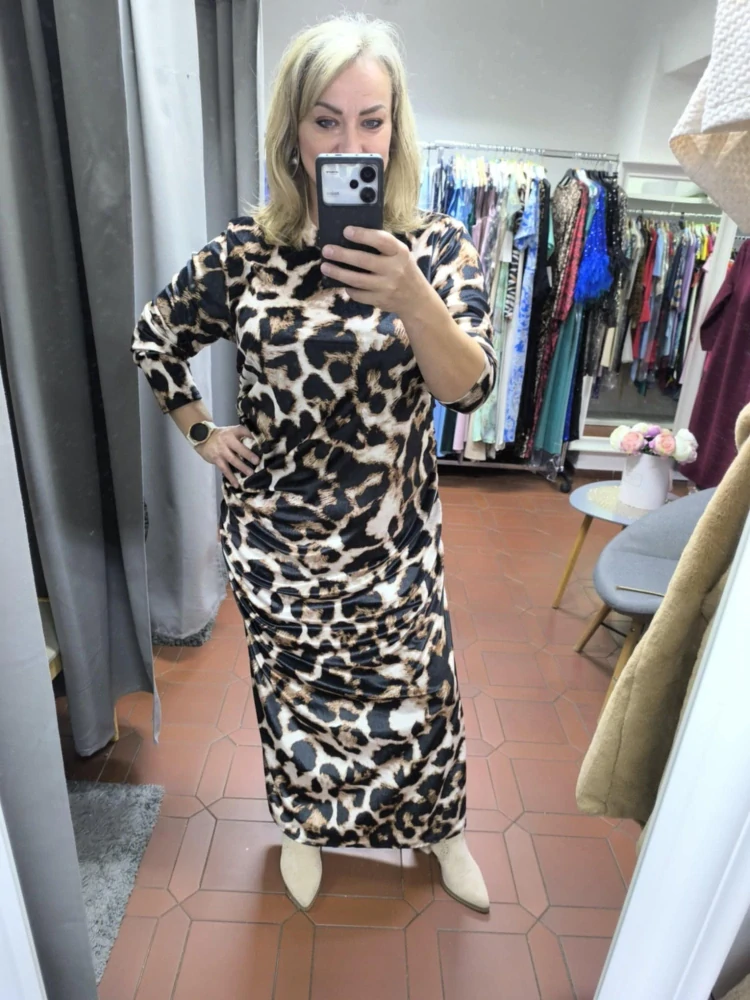 Dlouhé velurové PLUS SIZE šaty béžové II