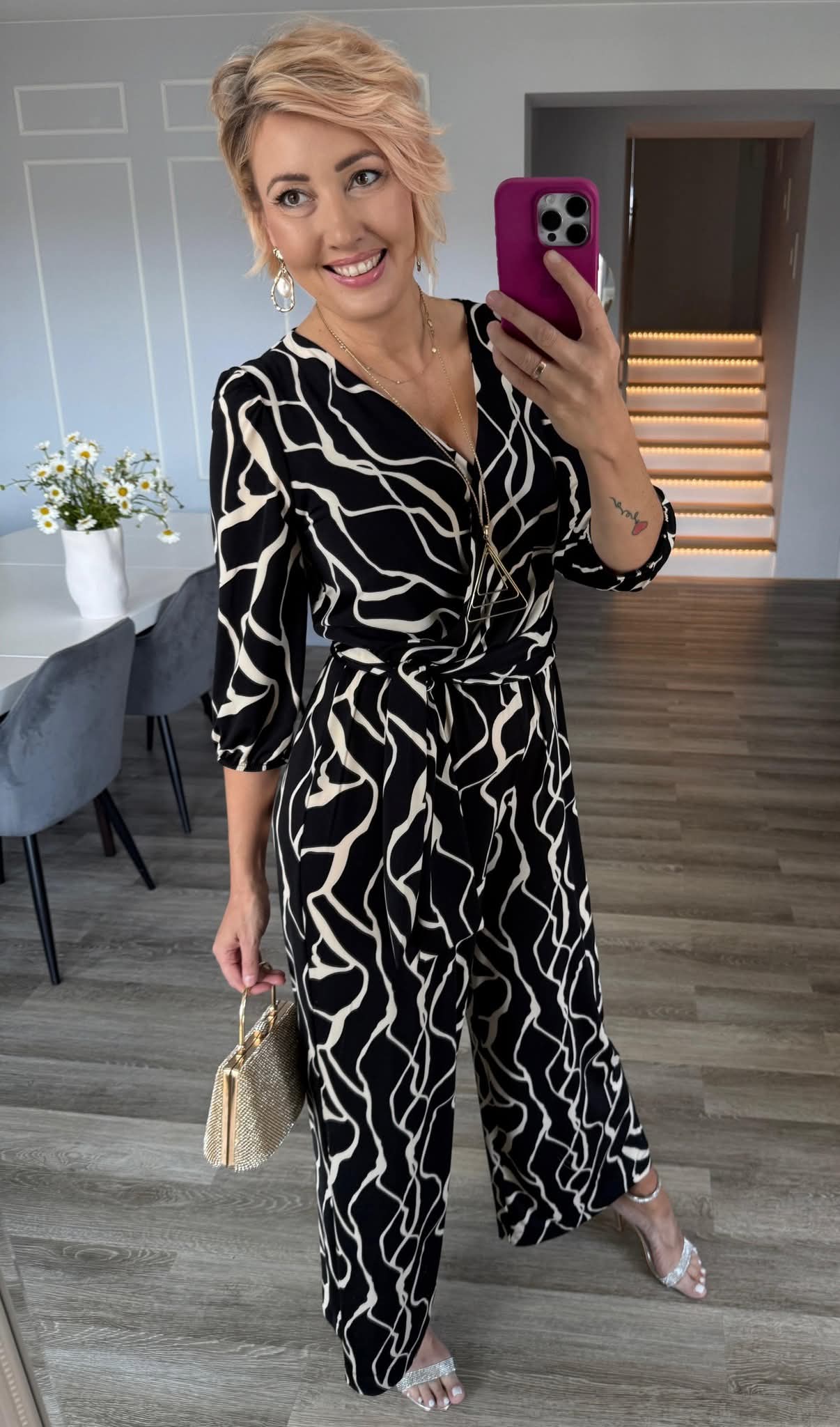 Elegantní dámský overal černobéžový