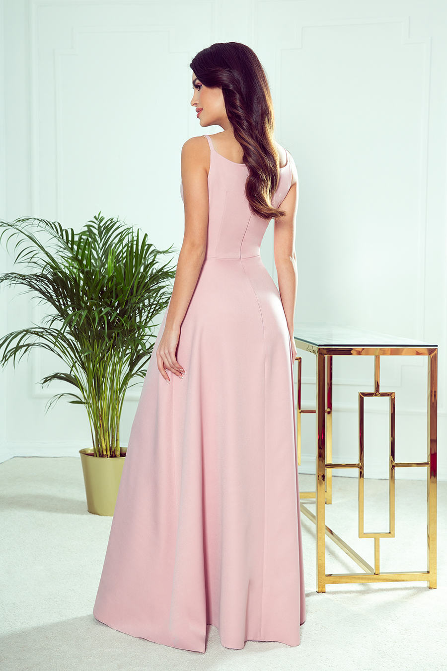 Elegantní maxi šaty 299-2 pudrové