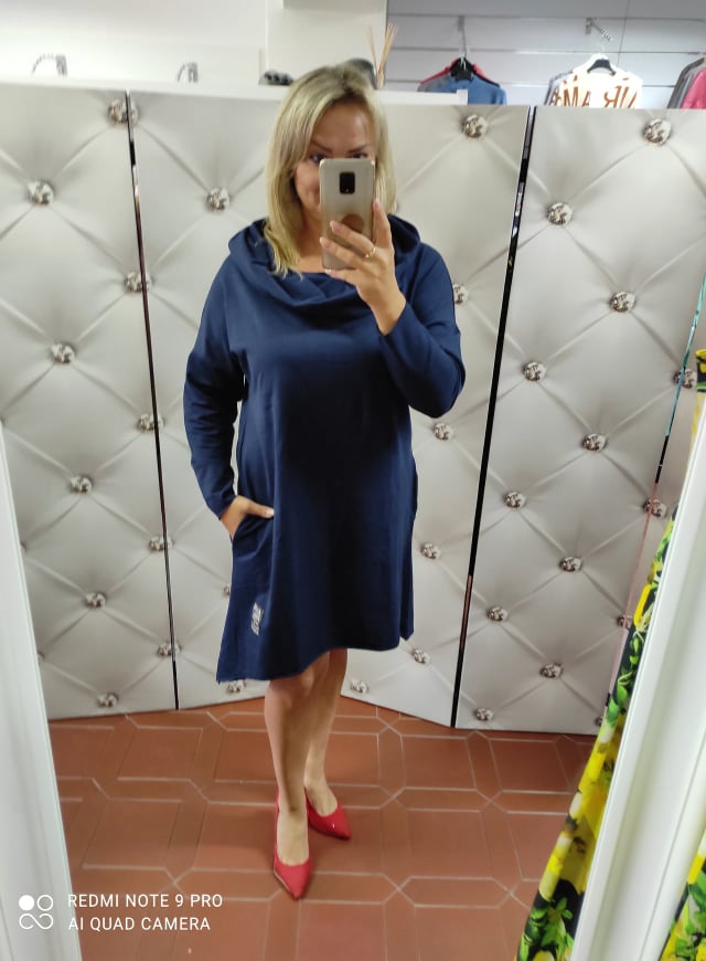 Bavlněné PLUS SIZE šaty tmavě modré s velkým límcem