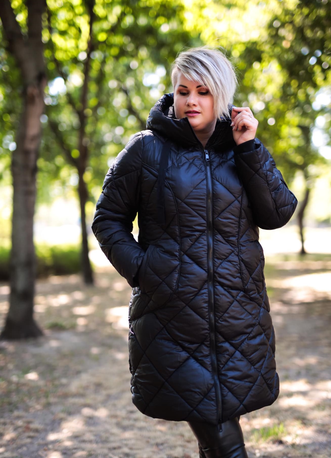 Prošívaná dámská PLUS SIZE bunda černá
