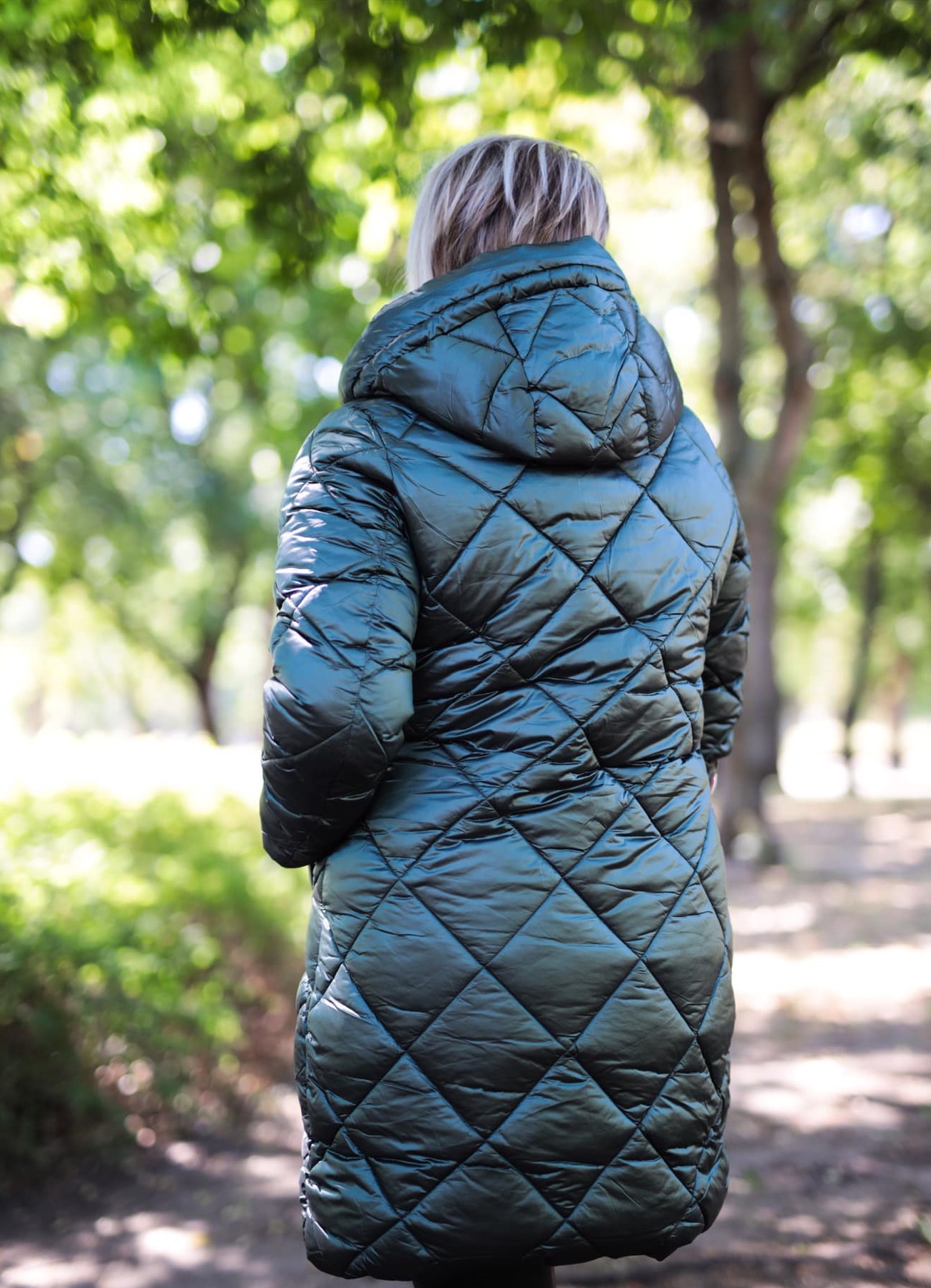 Prošívaná dámská PLUS SIZE bunda zelená