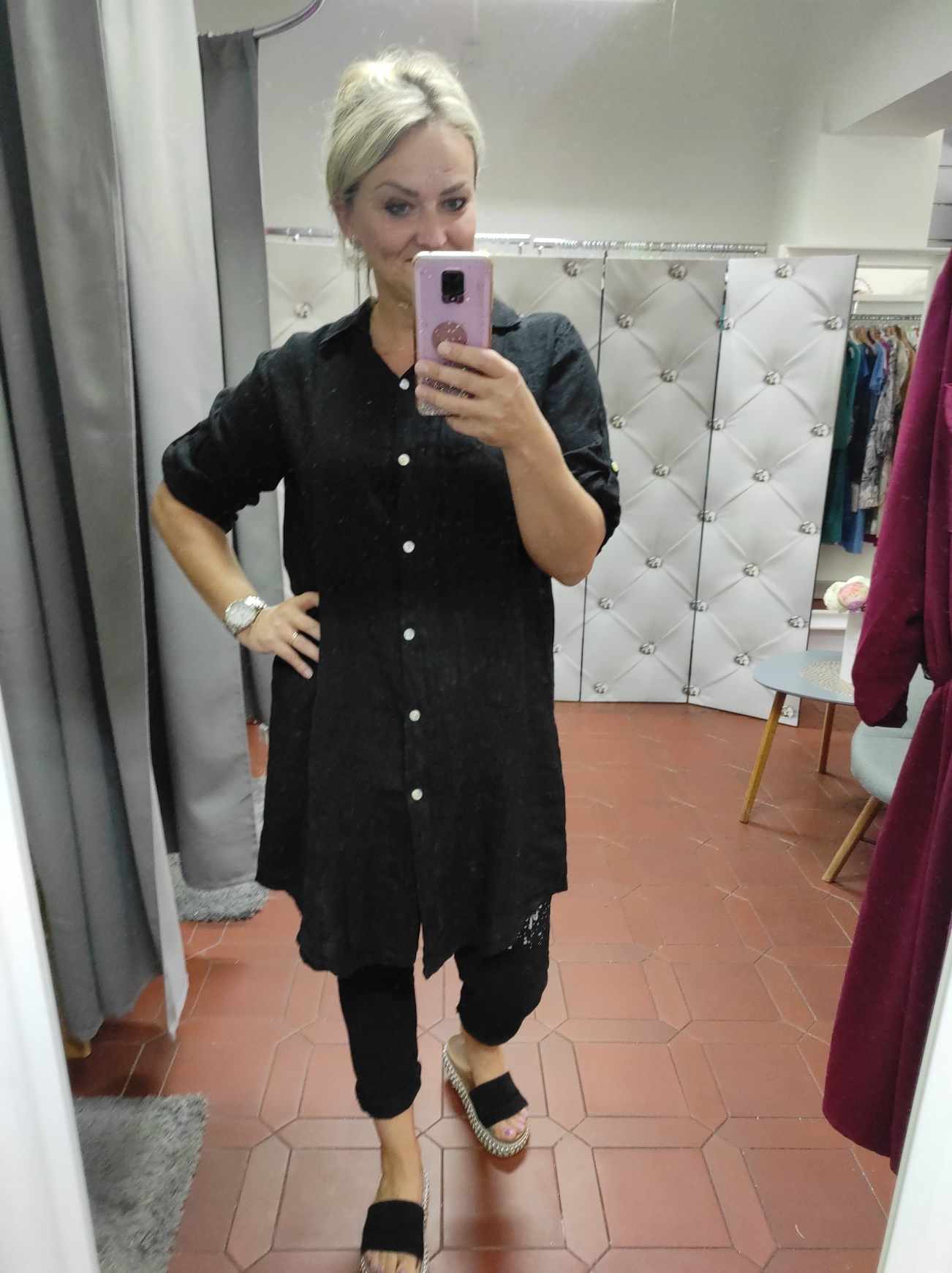 Delší lněná košile PLUS SIZE černá