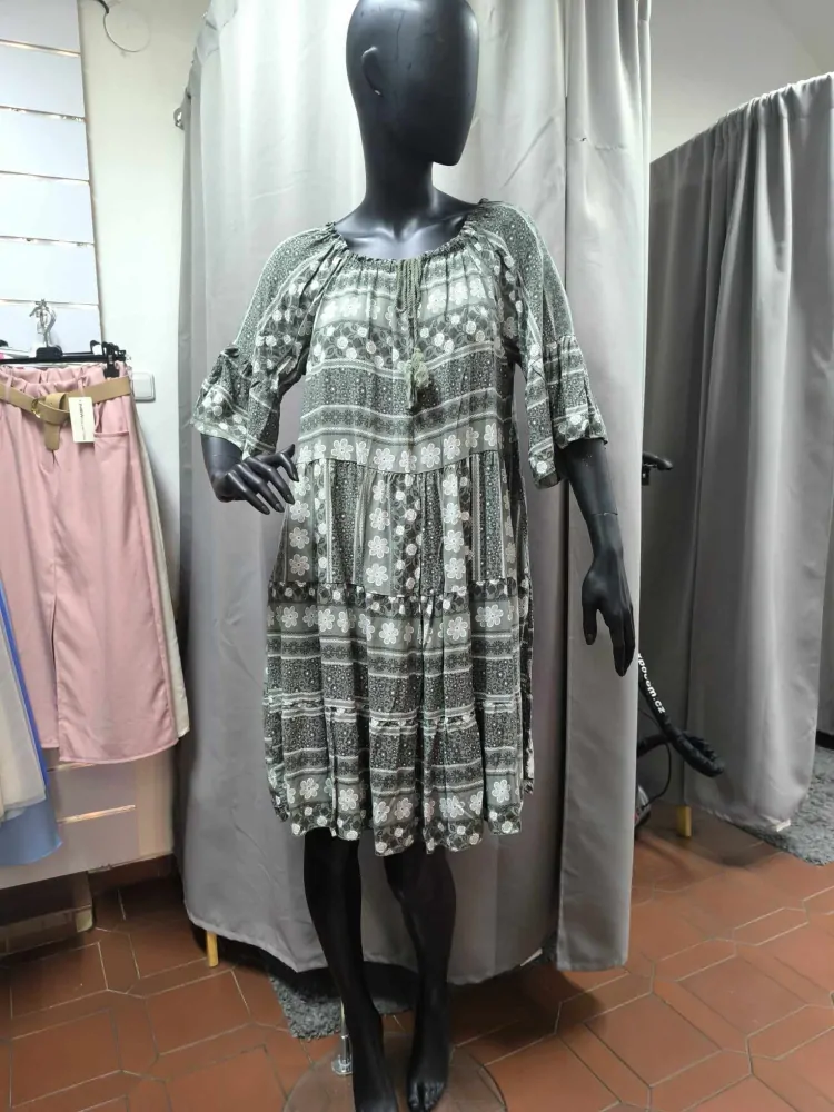 Krátké boho šaty olivové