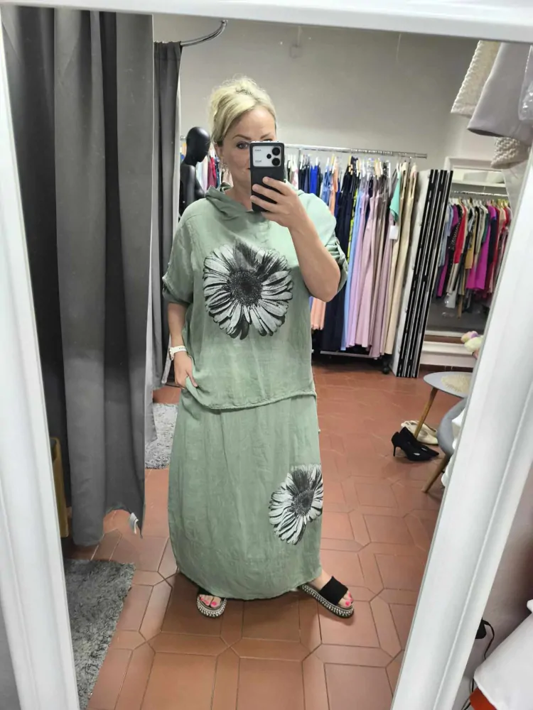Lněná PLUS SIZE souprava sukně+halenka zelená