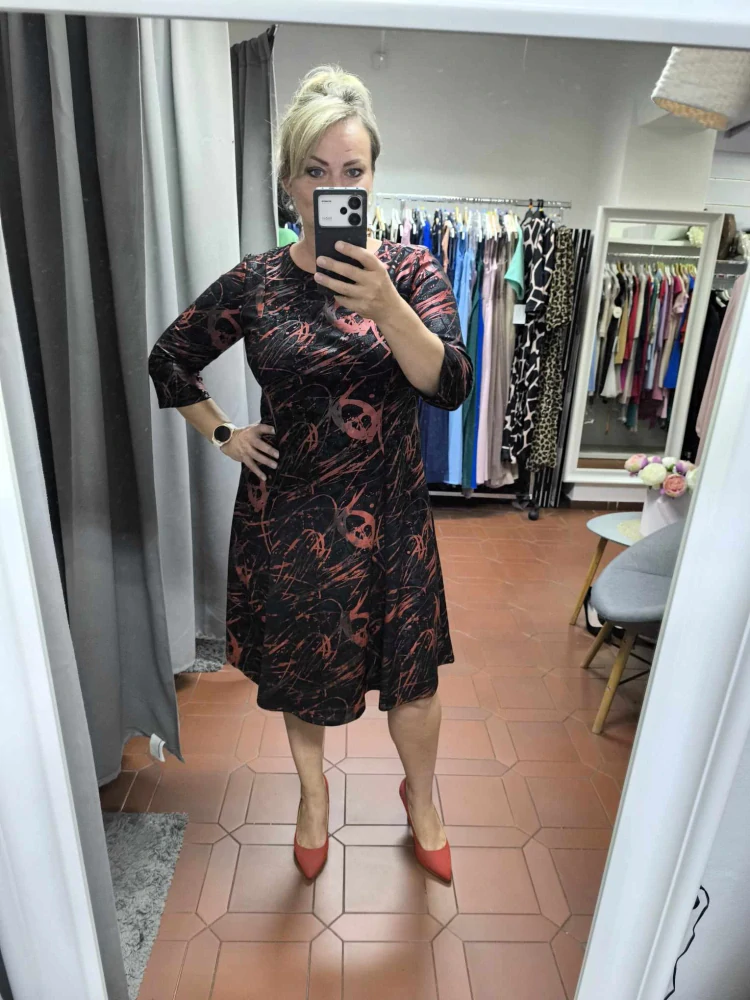 Elegantní šaty áčkového střihu RACHEL černočervené