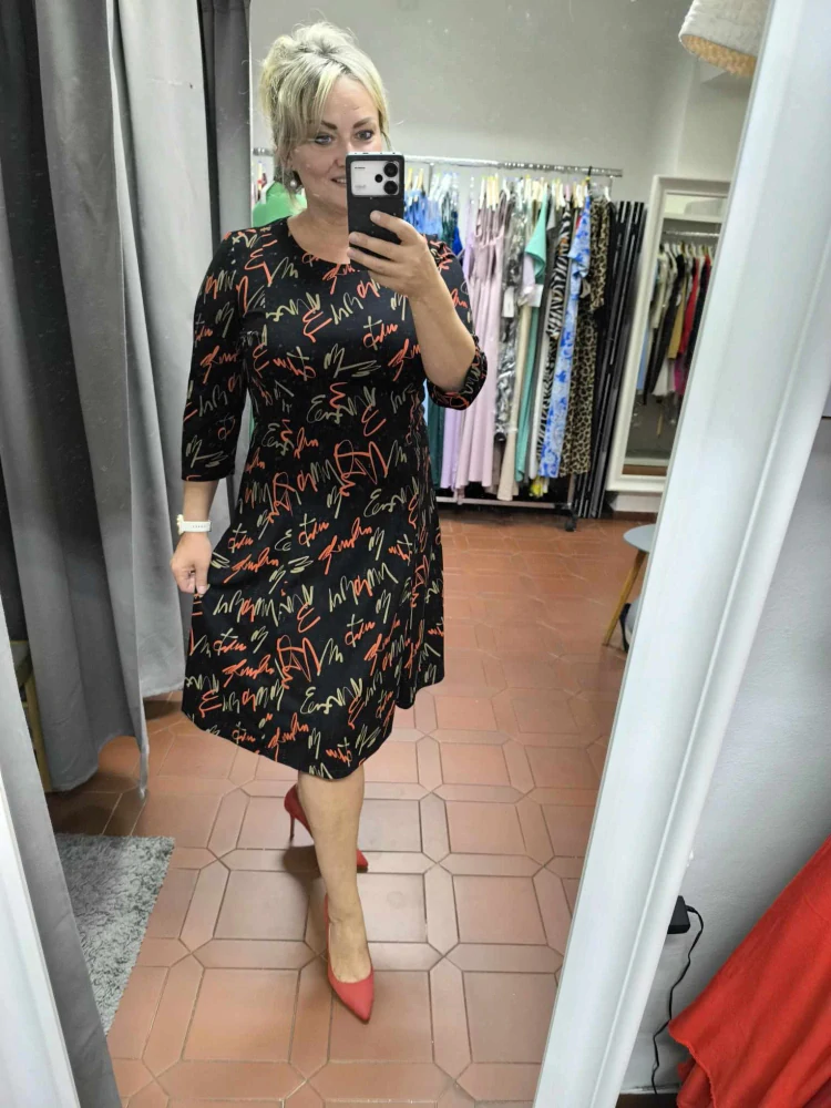 Elegantní šaty áčkového střihu RACHEL černé