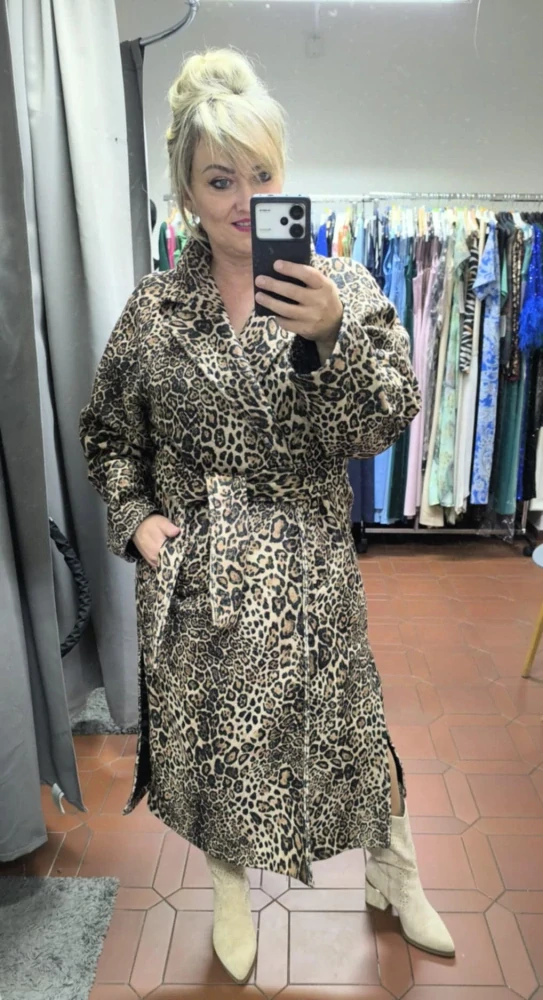 Dámský PLUS SIZE kabát leopardí