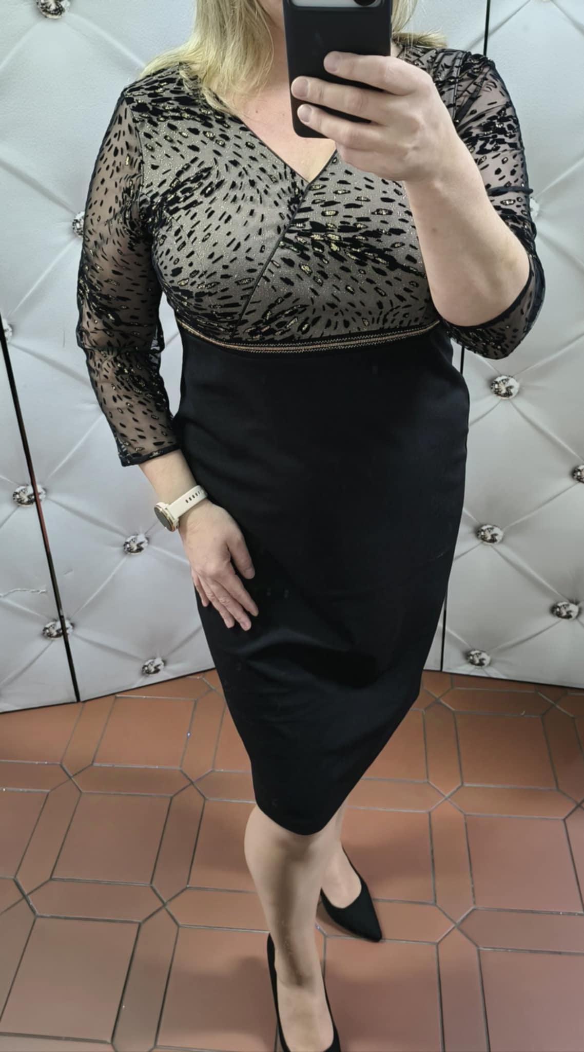 Elegantní koktejlové šaty GOLDEN černozlaté