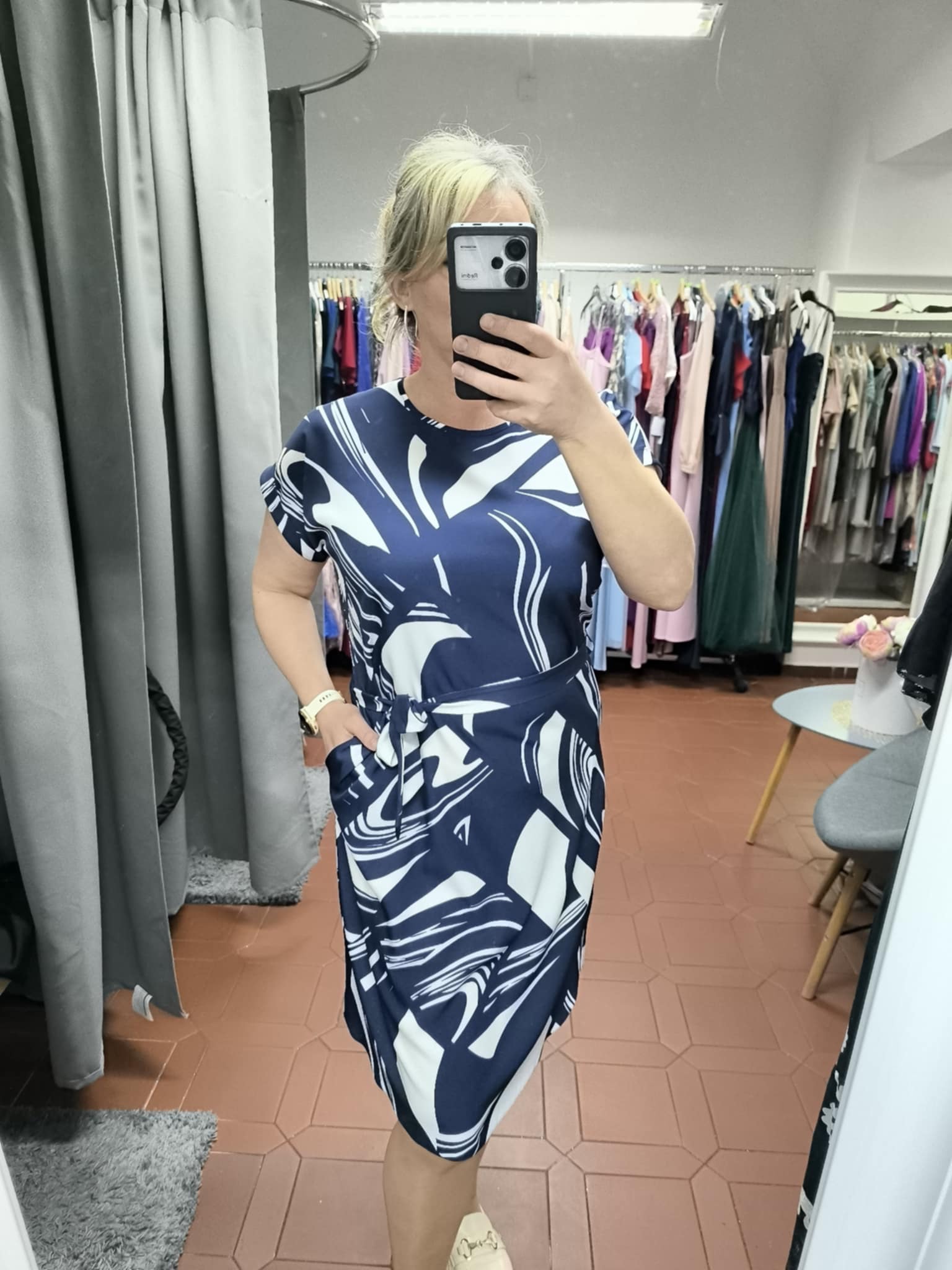 Dámské elegantní šaty Bára bílomodré
