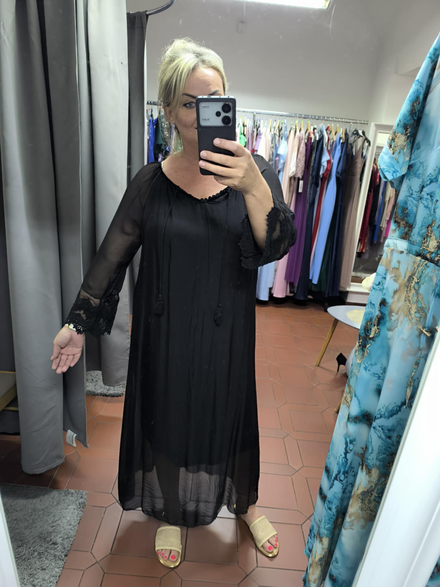 Hedvábné letní šaty černé