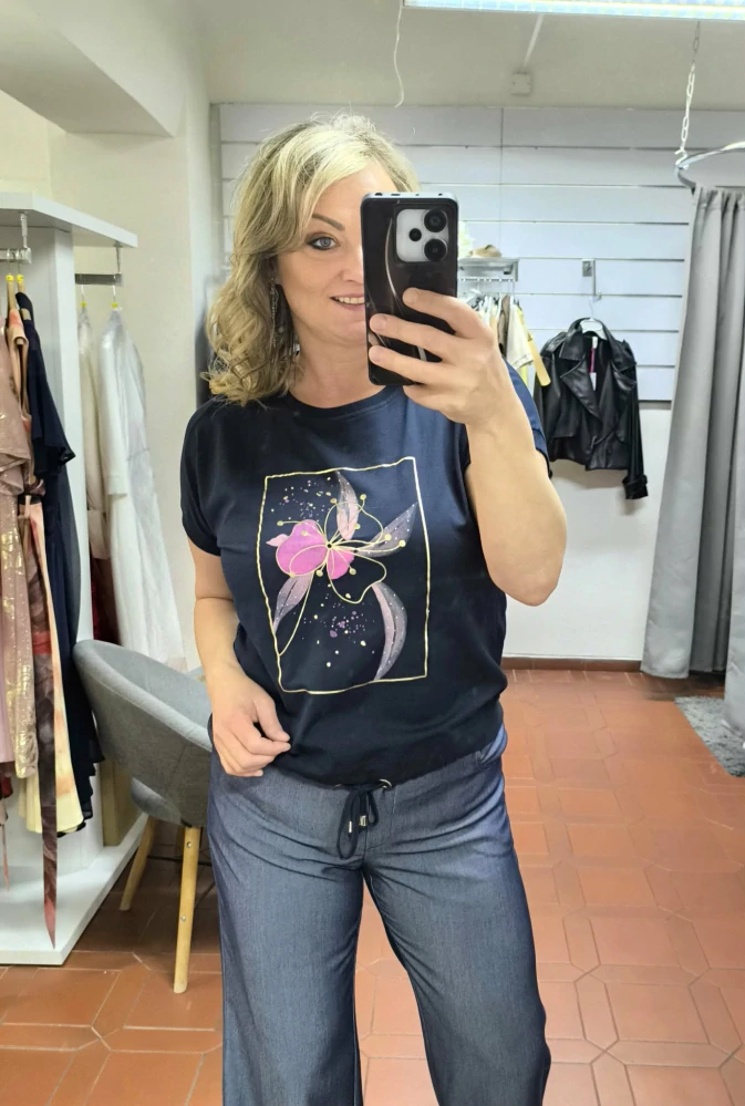 Stylové bavlněné tričko tmavě modré