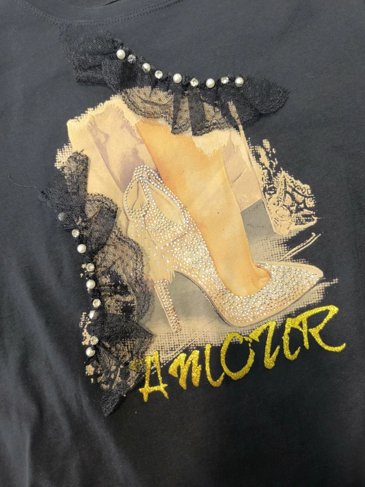 Dámské bavlněné triko černé s aplikací