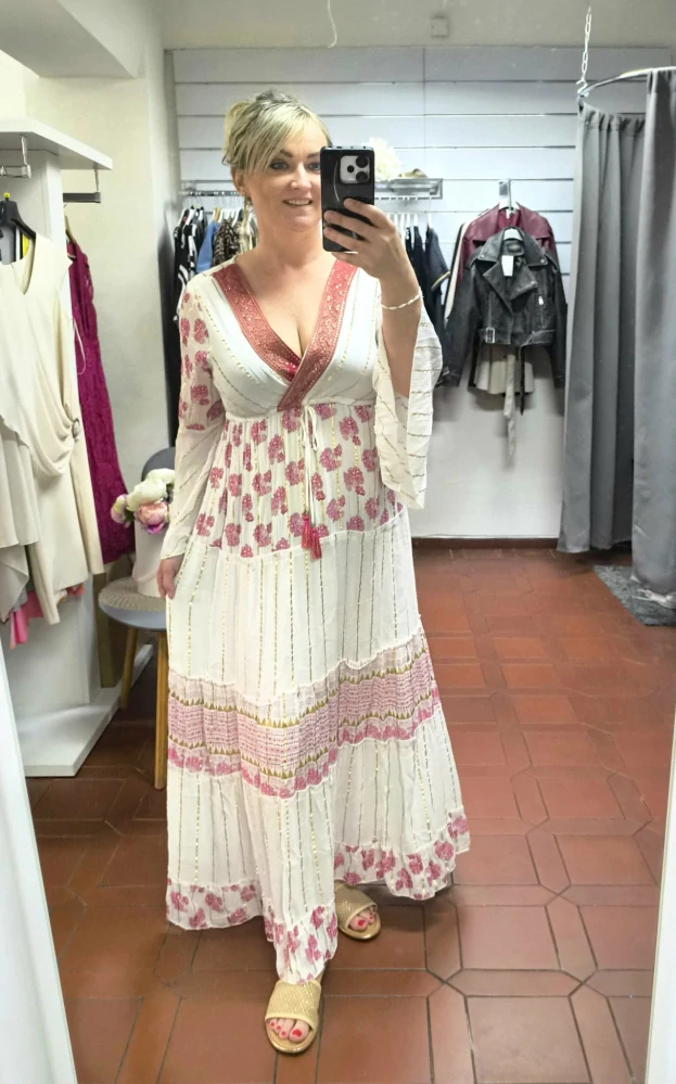 Dámské bohó šaty bílovínové