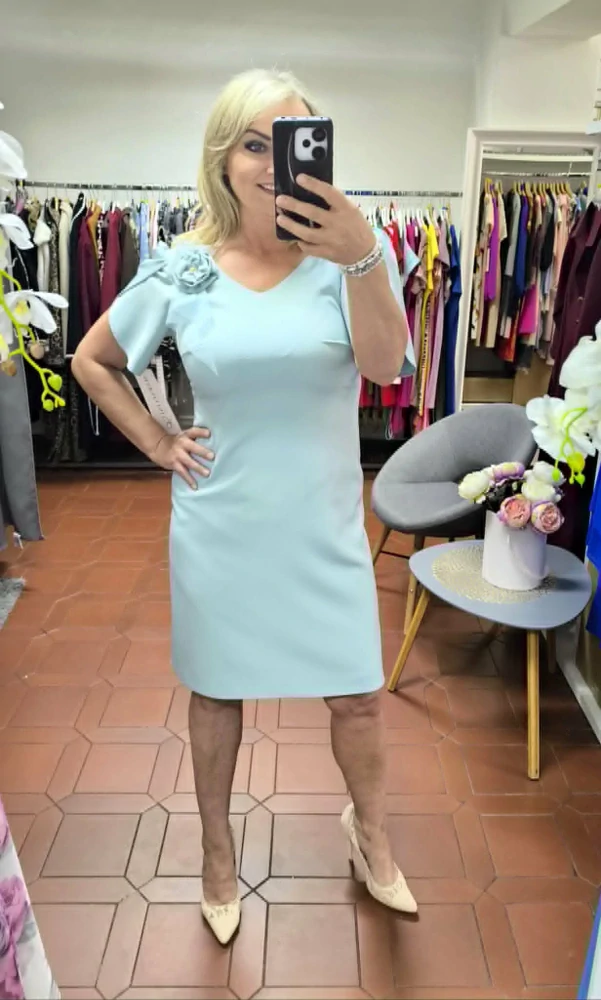 Eukalyptové elegantní šaty 2609 s květinovou aplikací