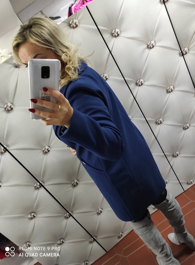 Elegantní dámský kabát tmavě modrý