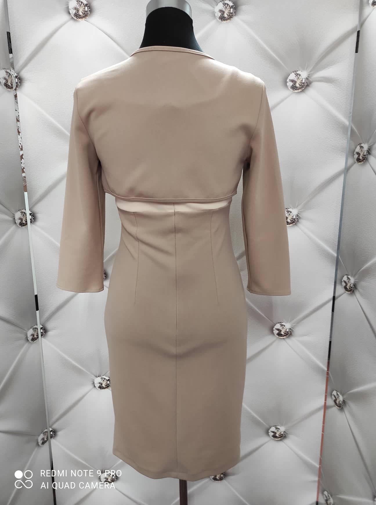Elegantní dámské šaty FIORE s bolérkem pudrové