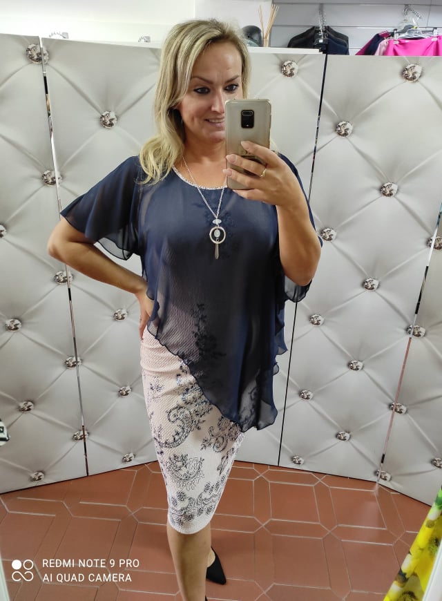 Elegantní PLUS SIZE šaty BORDER pudrová/tmavě modrá