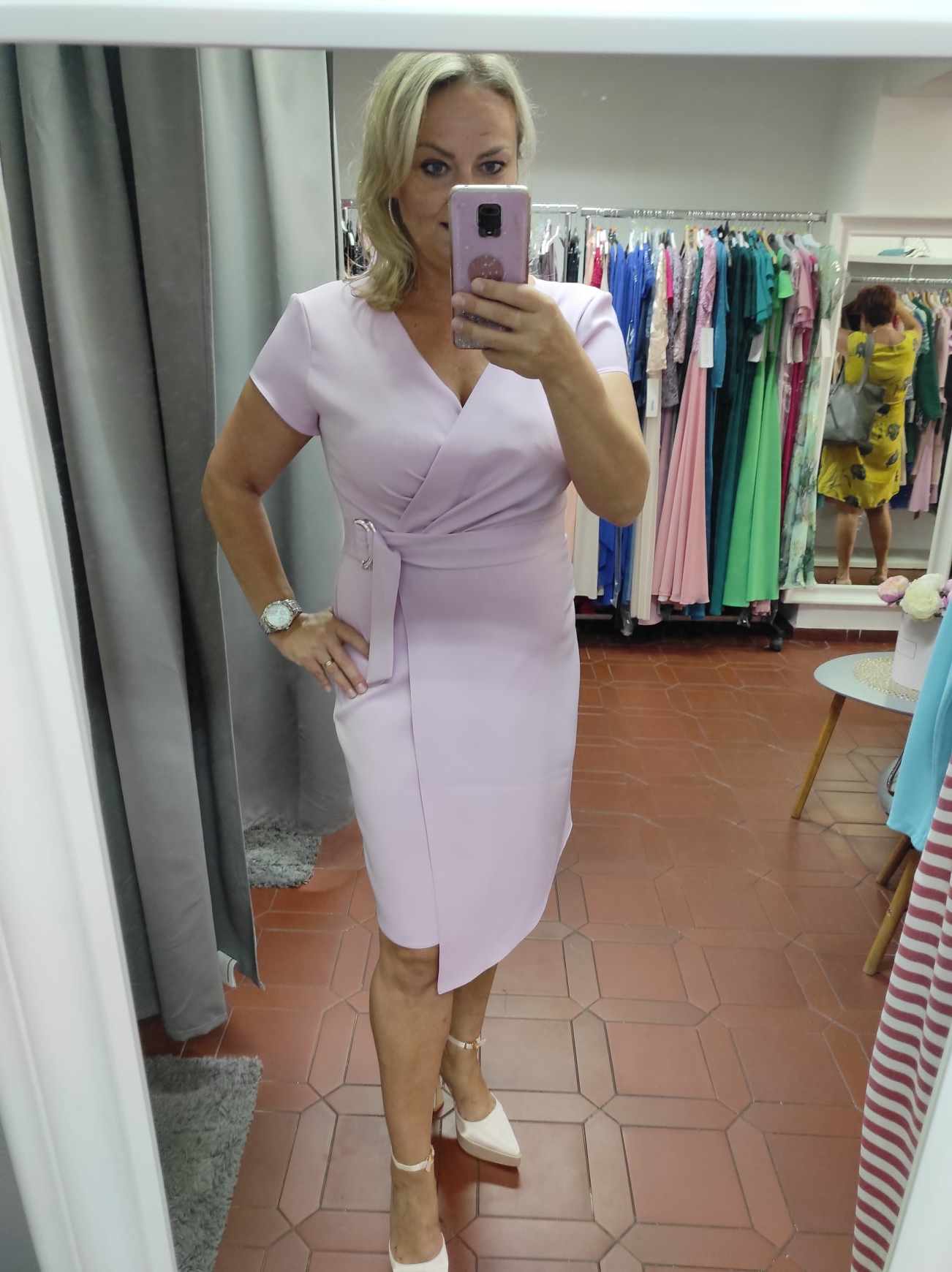 Elegantní dámské šaty WANESSA s krátkým rukávem růžové