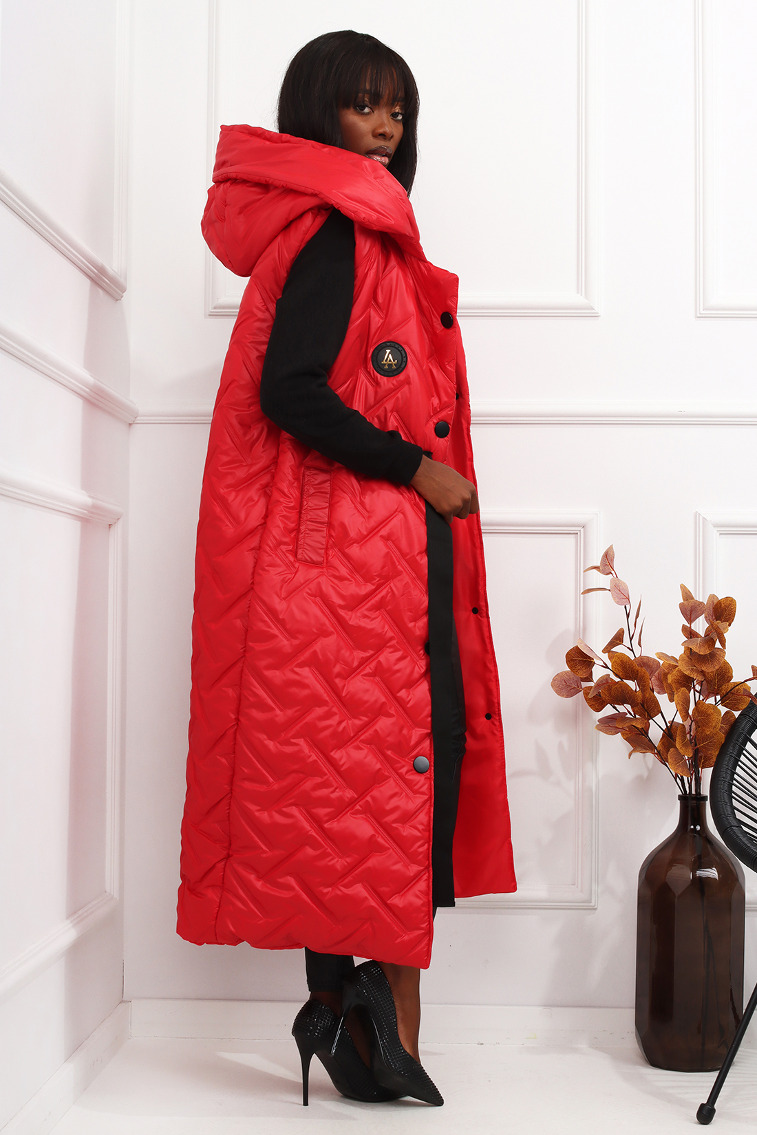 Dlouhá prošívaná vesta červená