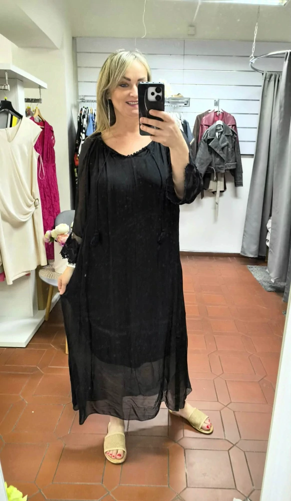 Hedvábné letní šaty černé