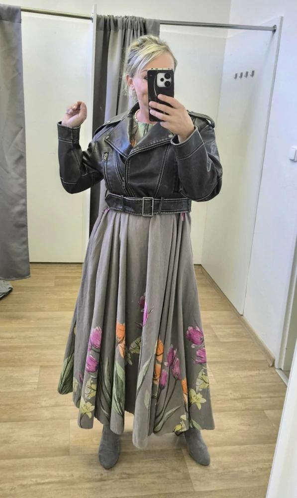 Dámské manšestrové maxi šaty s květinovým vzorem – velká velikost