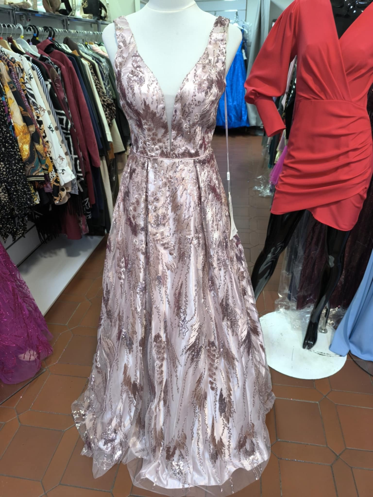 Dlouhé společenské šaty MIA pudrové