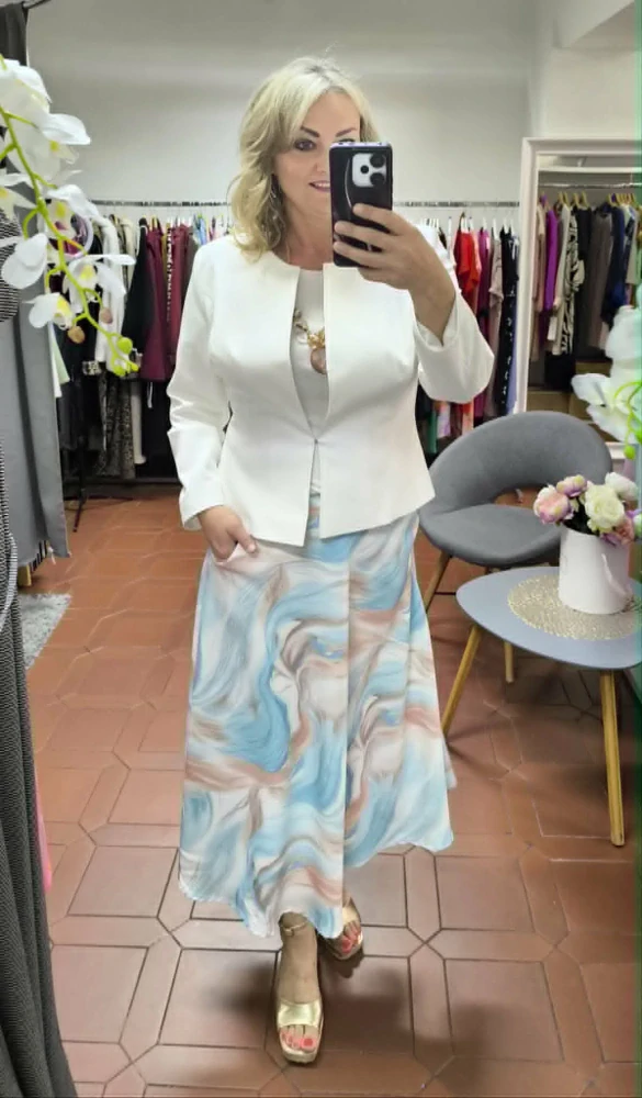 Elegantní vzorovaná sukně s kapsami