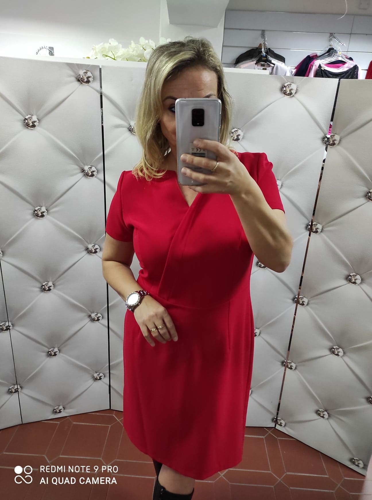 Pouzdrové šaty s krátkým rukávem Axello 28029 červené