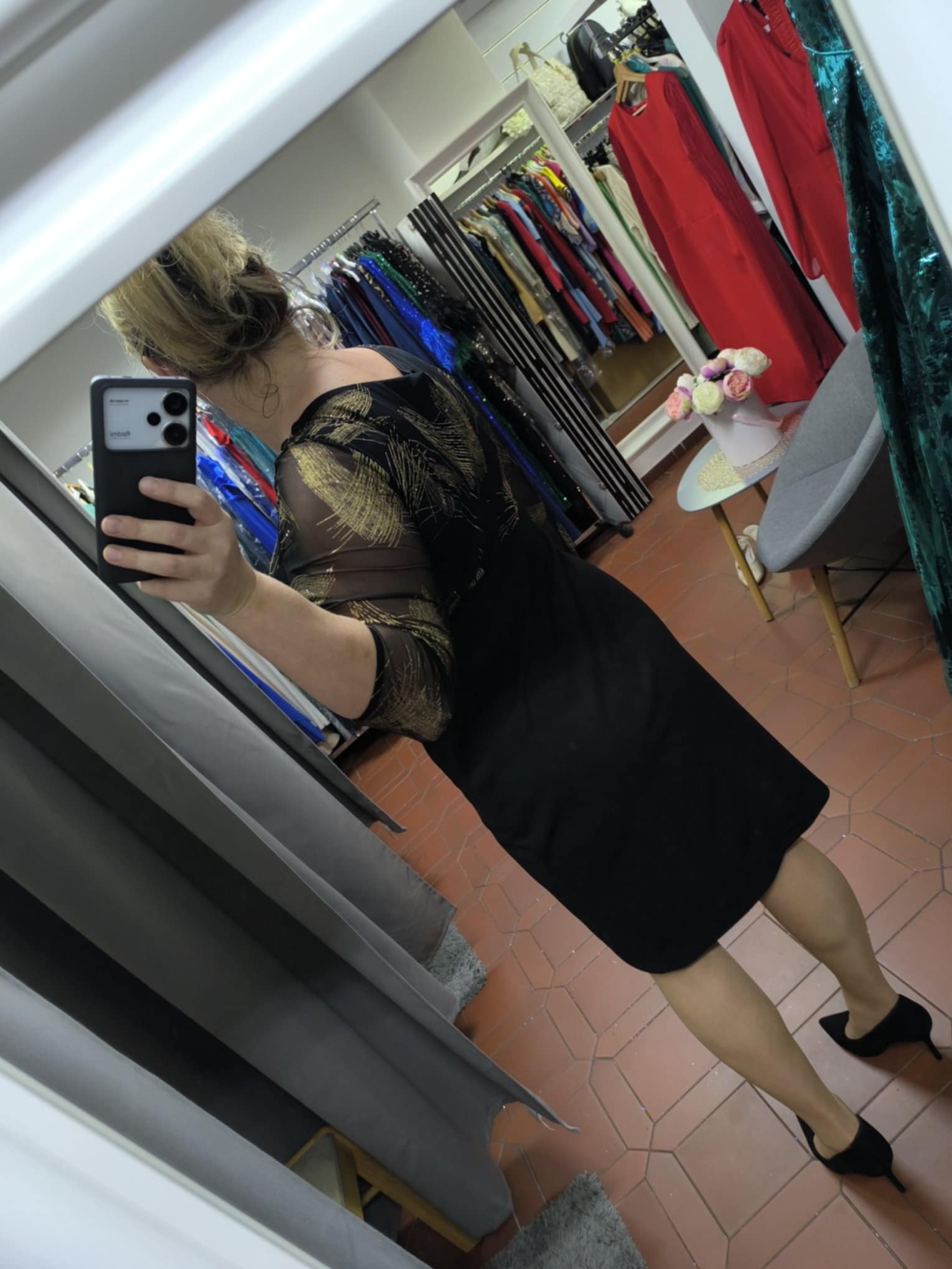Elegantní šaty XENA černozlaté