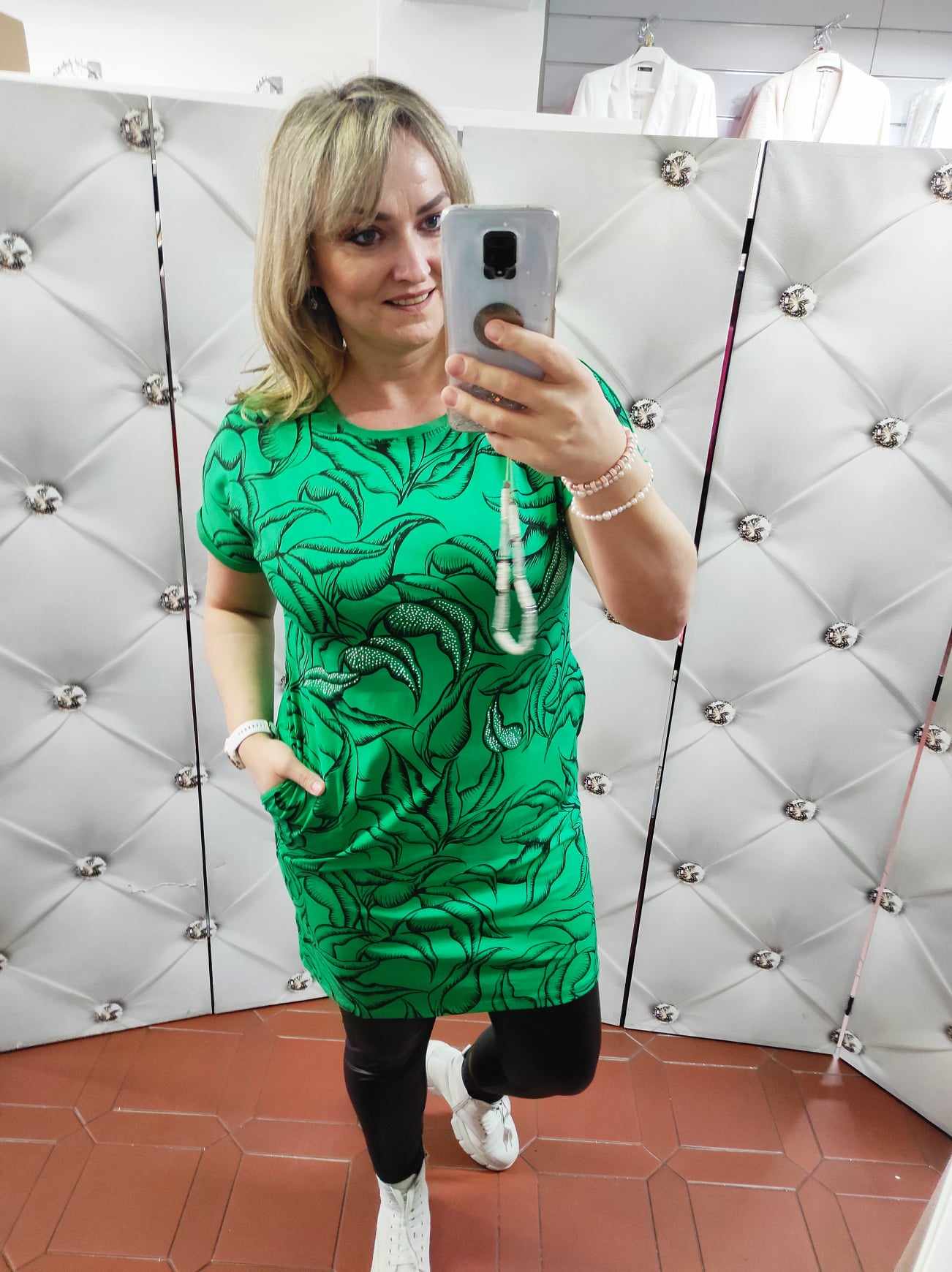 Bavlněné šaty s aplikací