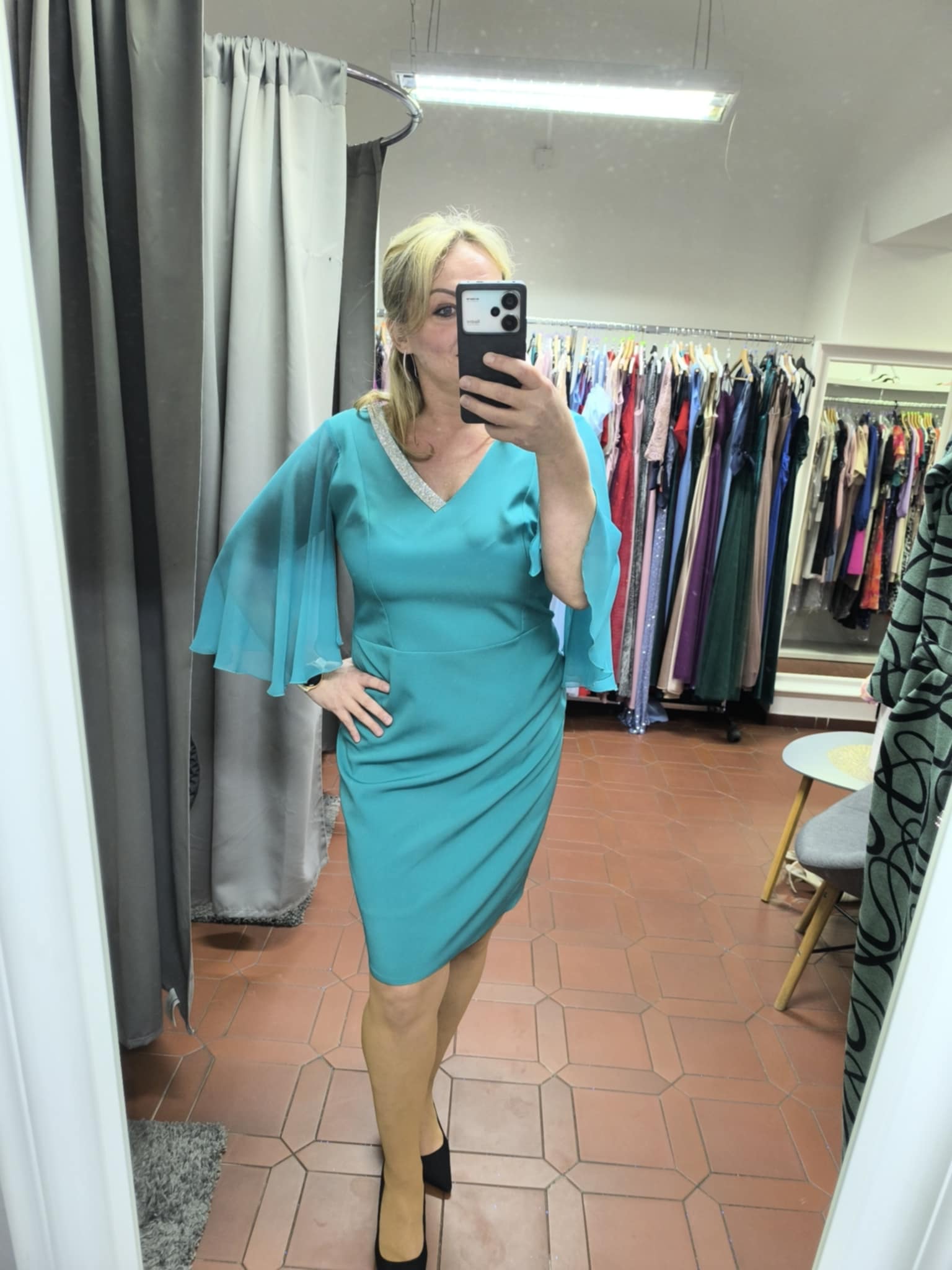 Dámské elegantní šaty MEGAN zelené