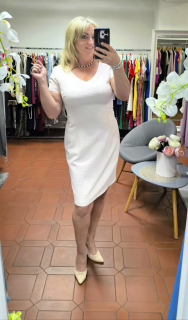Elegantní pouzdrové dámské šaty 2427 světe růžové ke kolenům