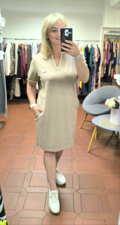 Camel sportovně-elegantní šaty s kontrastním lemem