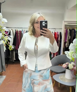 Elegantní dámské sako smetanové