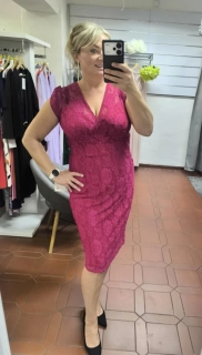 Pouzdrové krajkové šaty LISA bordó