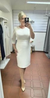 Elegantní pouzdrové šaty SELI smetanové s 3/4 rukávem